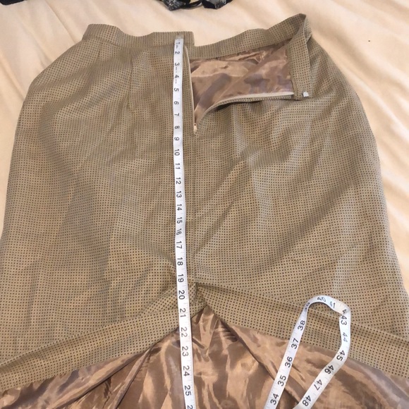 Beige floor length skirt - Picture 5 of 7